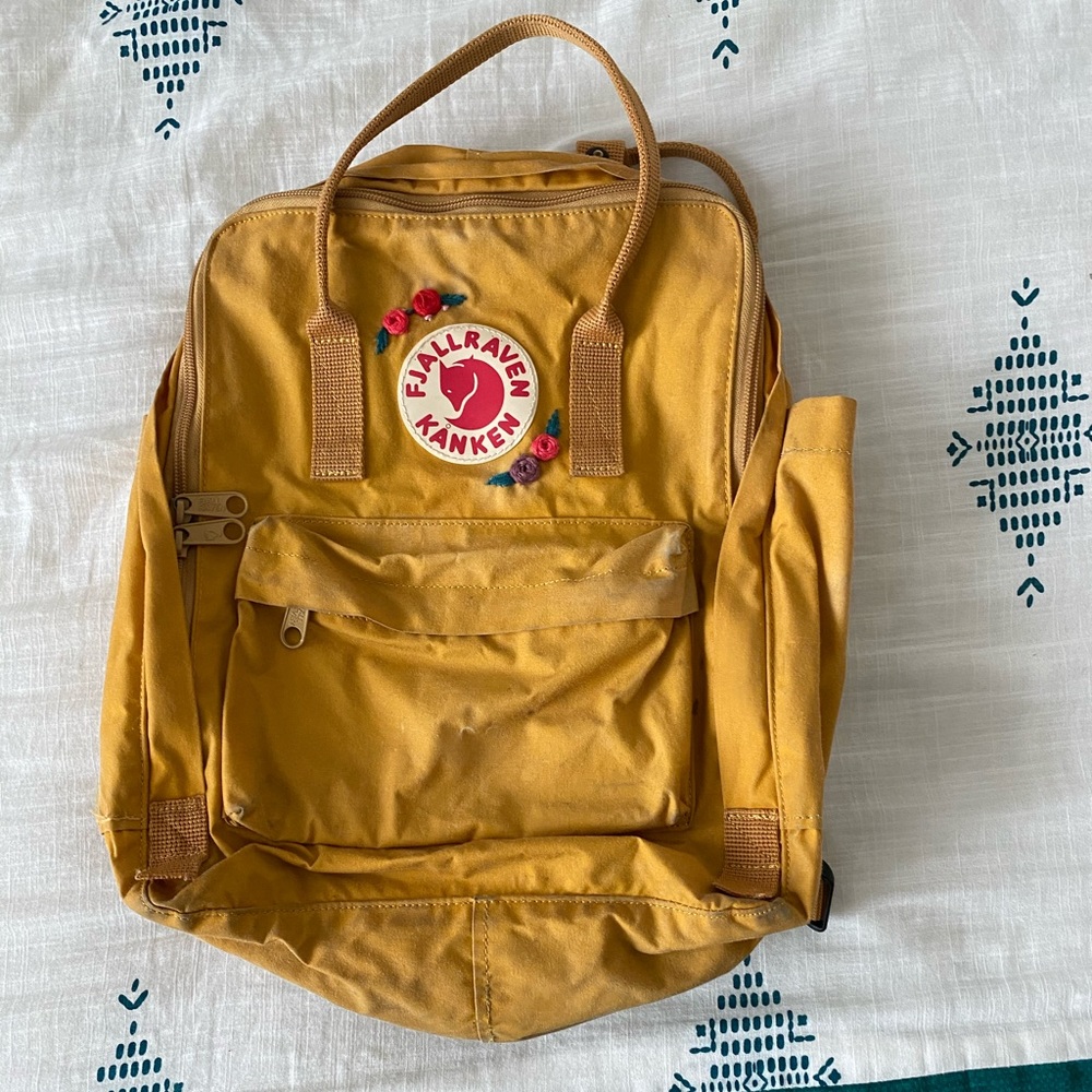 Classic Fjallraven Backpack, ochre with embroidery